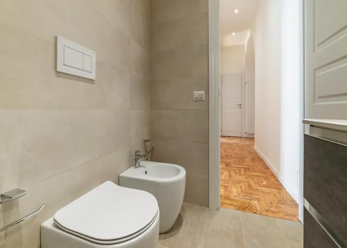 Apartment Guesthost - Rione Prati Elegant With Balcony *