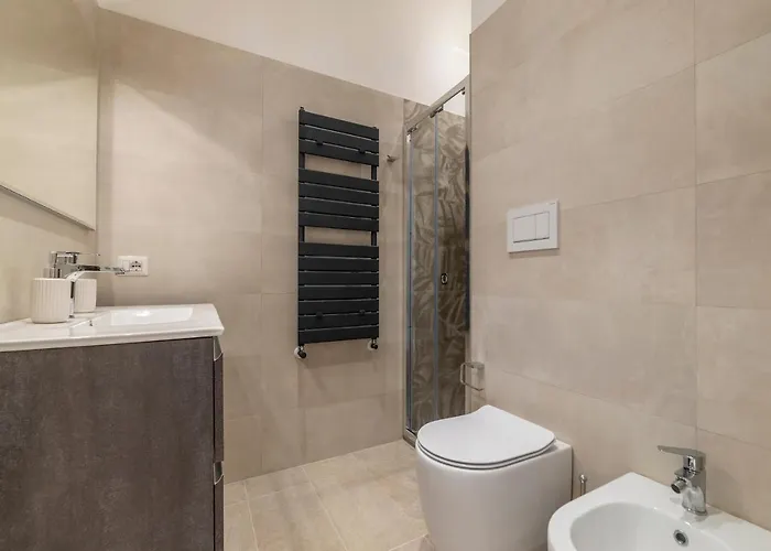 Guesthost - Rione Prati Elegant With Balcony Apartment Rom